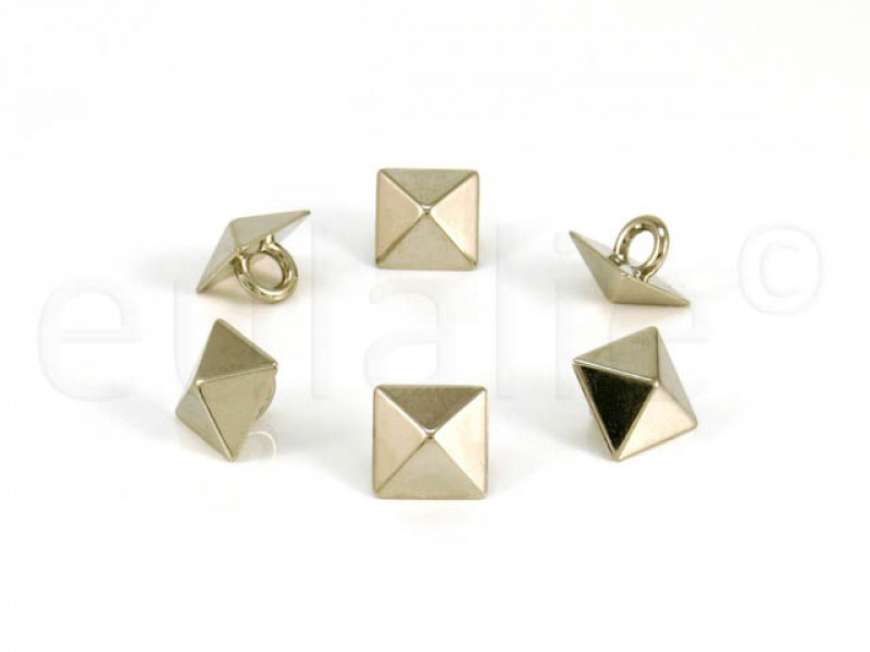 studs knopen pyramide zilver